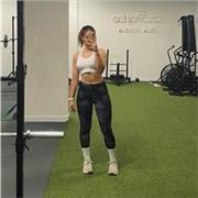 entrenadora personal apta para todas las edades y niveles. me considero una persona apasionada dispuesta a enseñar mis cualidades